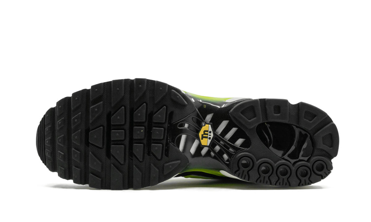 Nike Air Max Plus "Black Volt" 852630 037