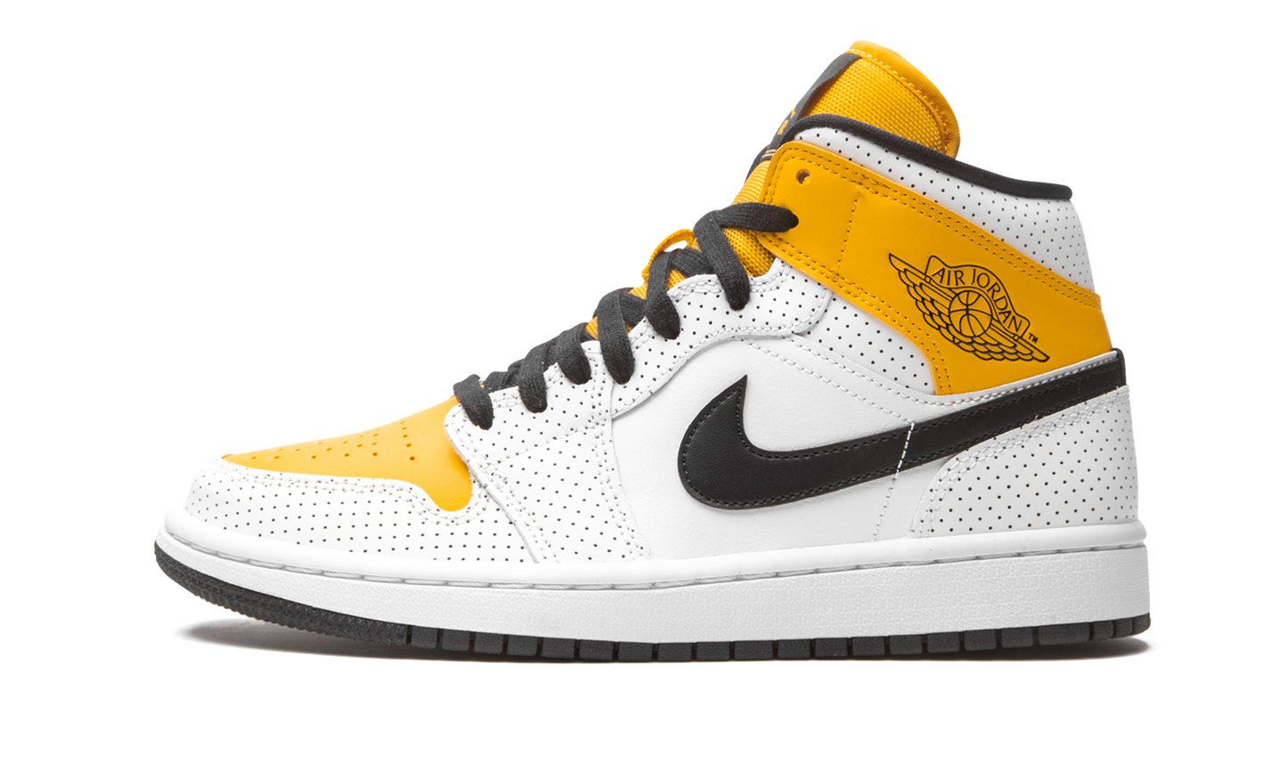 AIR JORDAN 1 MID WMNS Perforated BQ6472 107