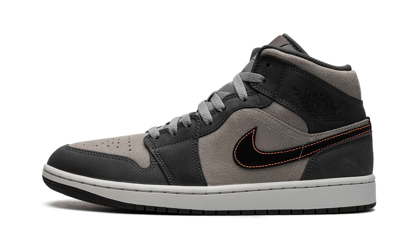 Air Jordan 1 Mid SE Night Stadium FQ8338 017