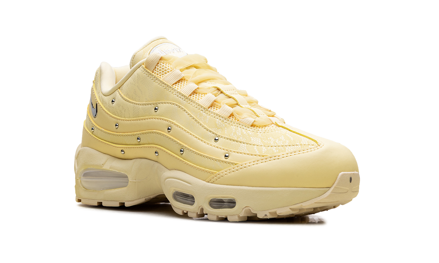 Nike Air Max 95 WMNS "Soft Yellow Silver Studded" IQ3444 722
