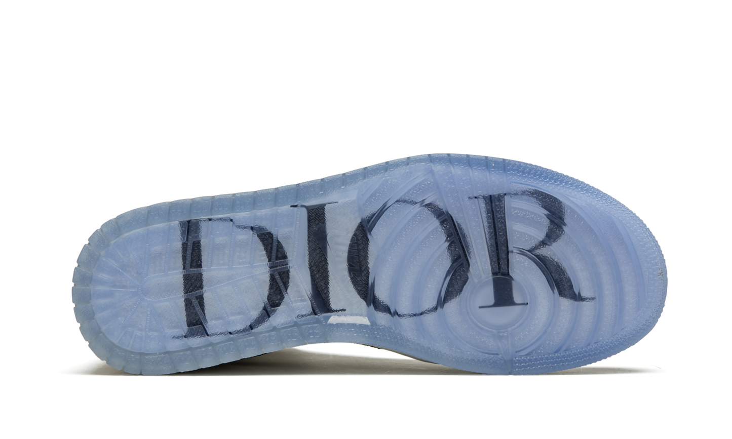 Air Jordan 1 Retro High Dior CN8607 002