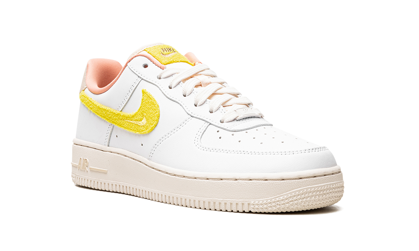 Nike AIR FORCE 1 '07 LX WMNS DV2183 100