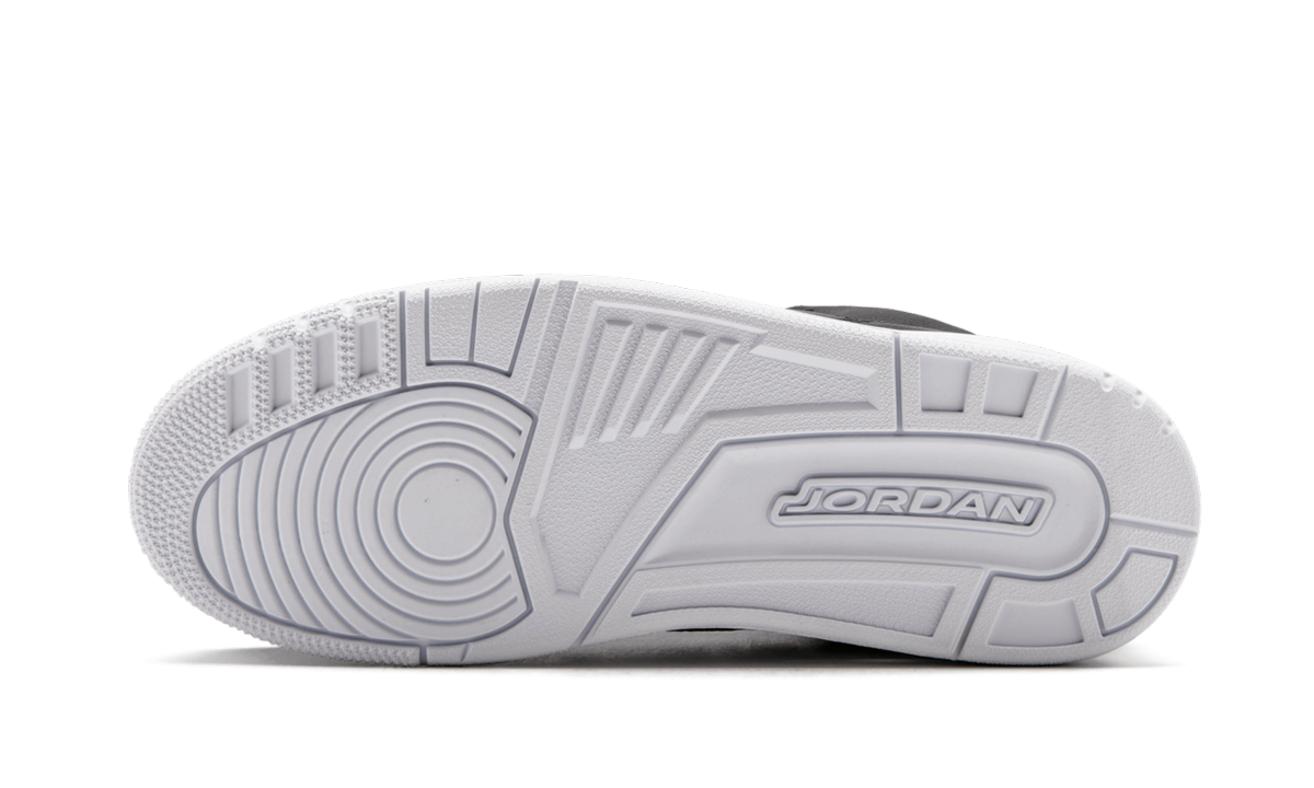 Air Jordan 3 Retro CYBER MONDAY 2016 136064 020