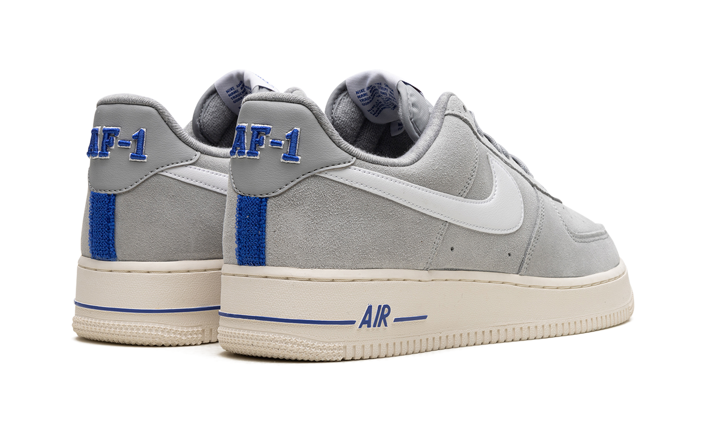 Nike Air Force 1 Low "Athletic Club - Smoke Grey White Sail" DH7435 001