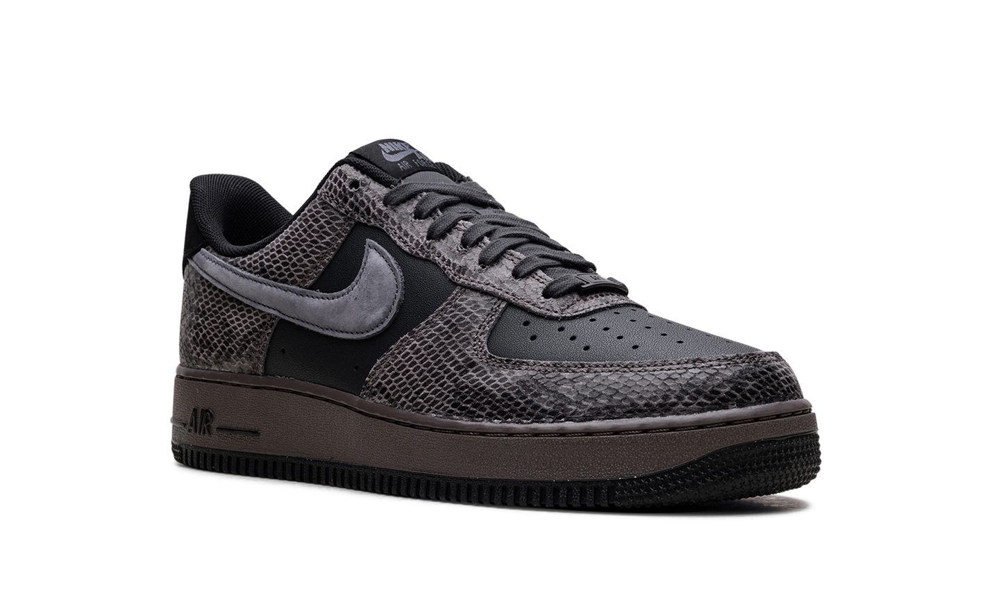 Nike Air Force 1 Low "Off Noir Snakeskin" HF2898 001