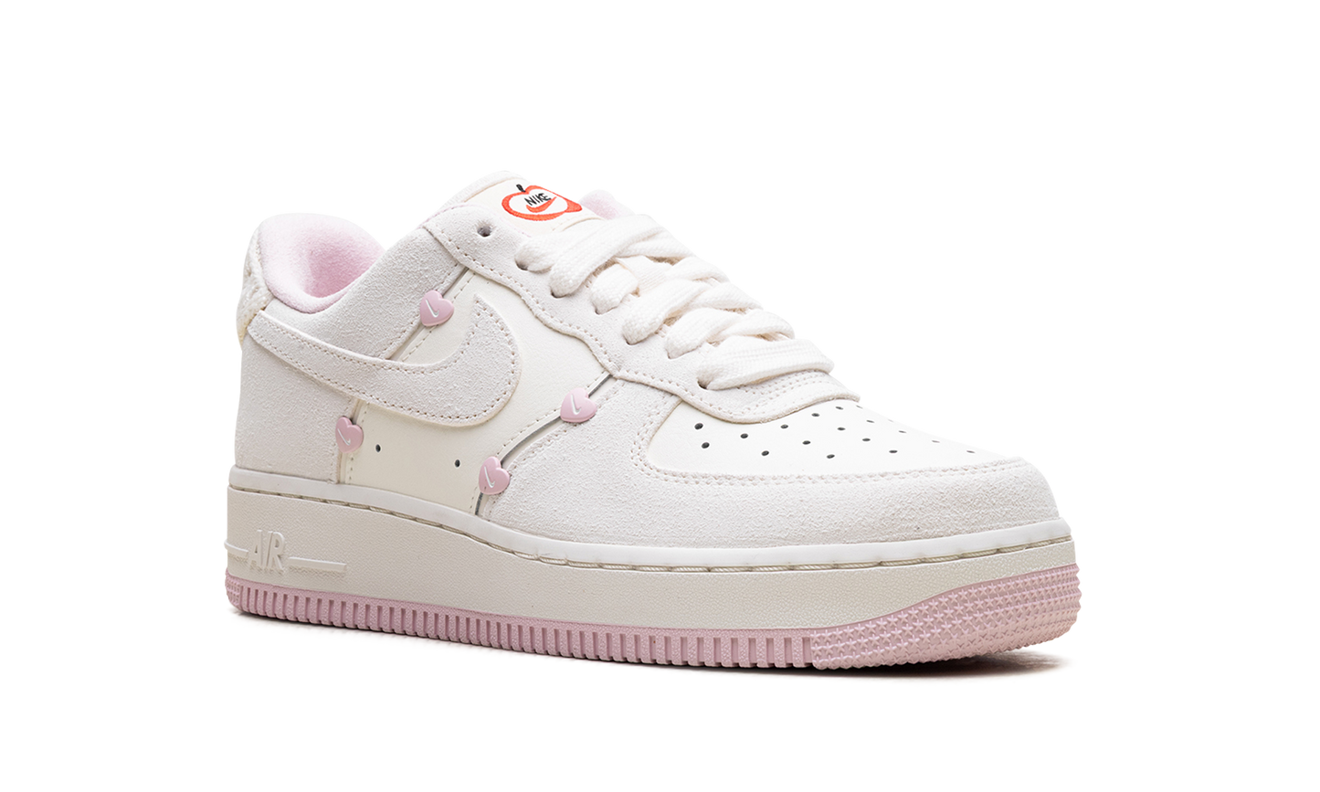 Nike Air Force 1 Low WMNS Valentine's Day HV5992 111