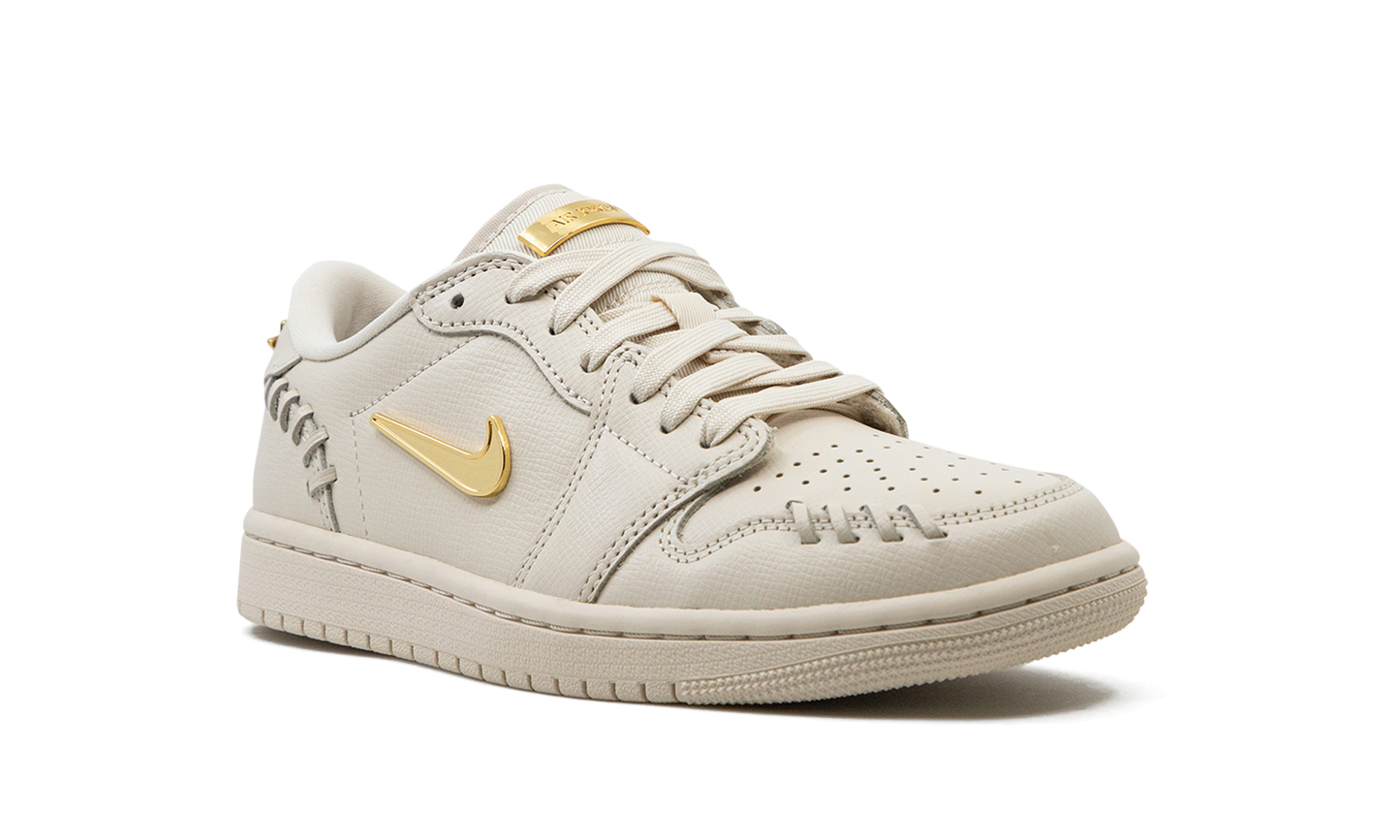 Air Jordan 1 Low WMNS Method of Make - Legend Light Brown FN5032 200