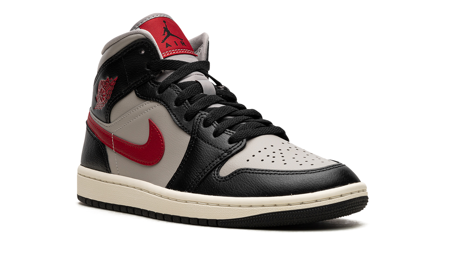 AIR JORDAN 1 MID WMNS Black / Gym Red / College Grey BQ6472 060