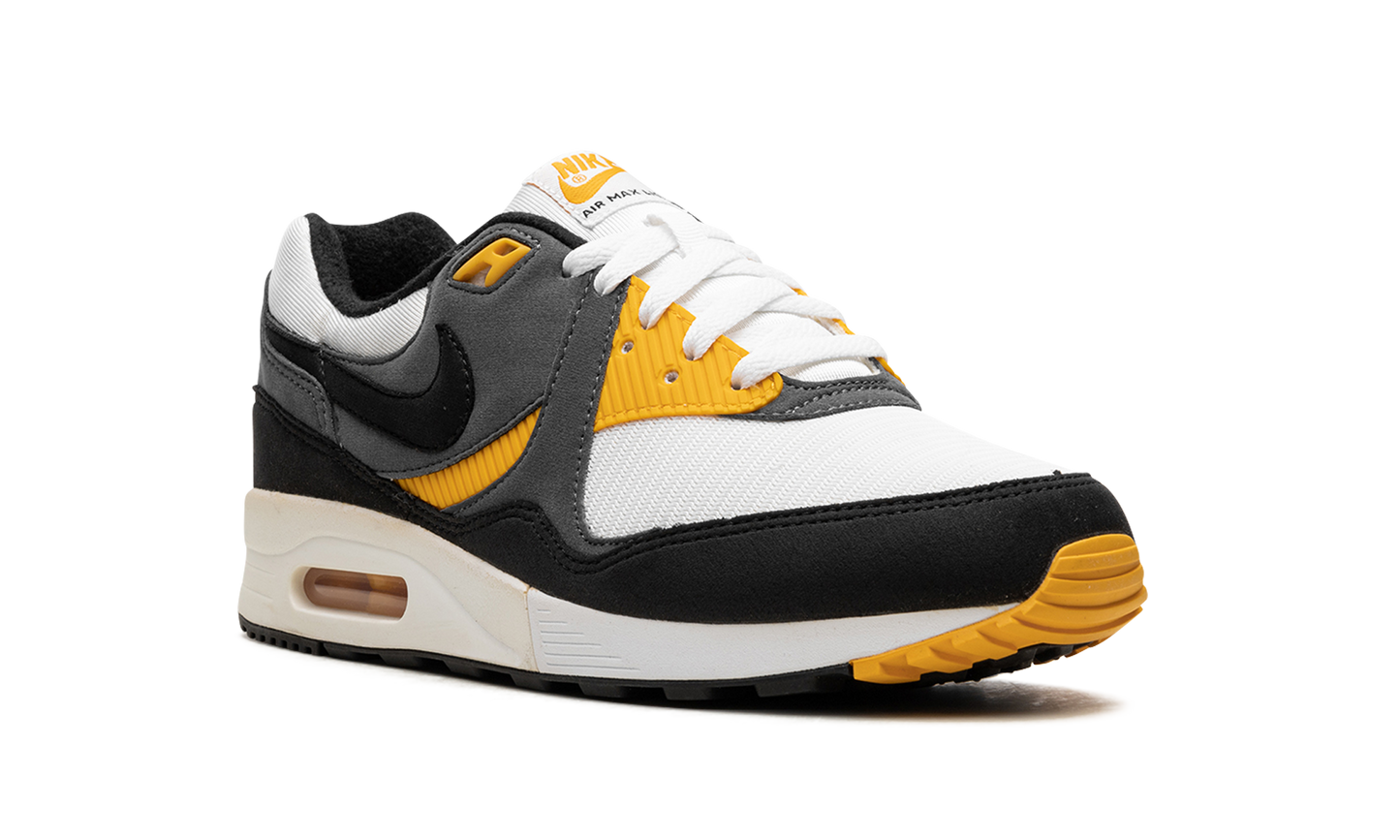 Nike Air Max Light AO8285 102