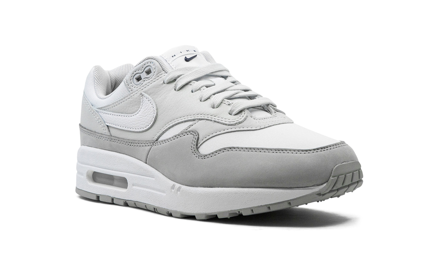 Nike AIR MAX 1 '87 LX WMNS "Light Smoke Grey" FN0564 001