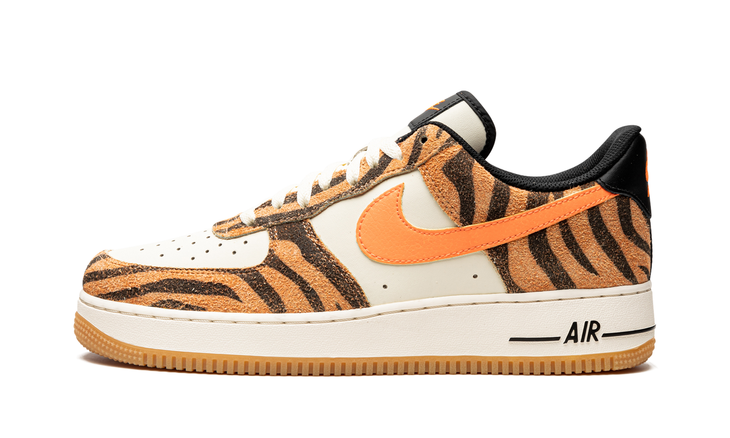 Nike Air Force 1 '07 PRM "Daktari Stripes" DJ6192 100
