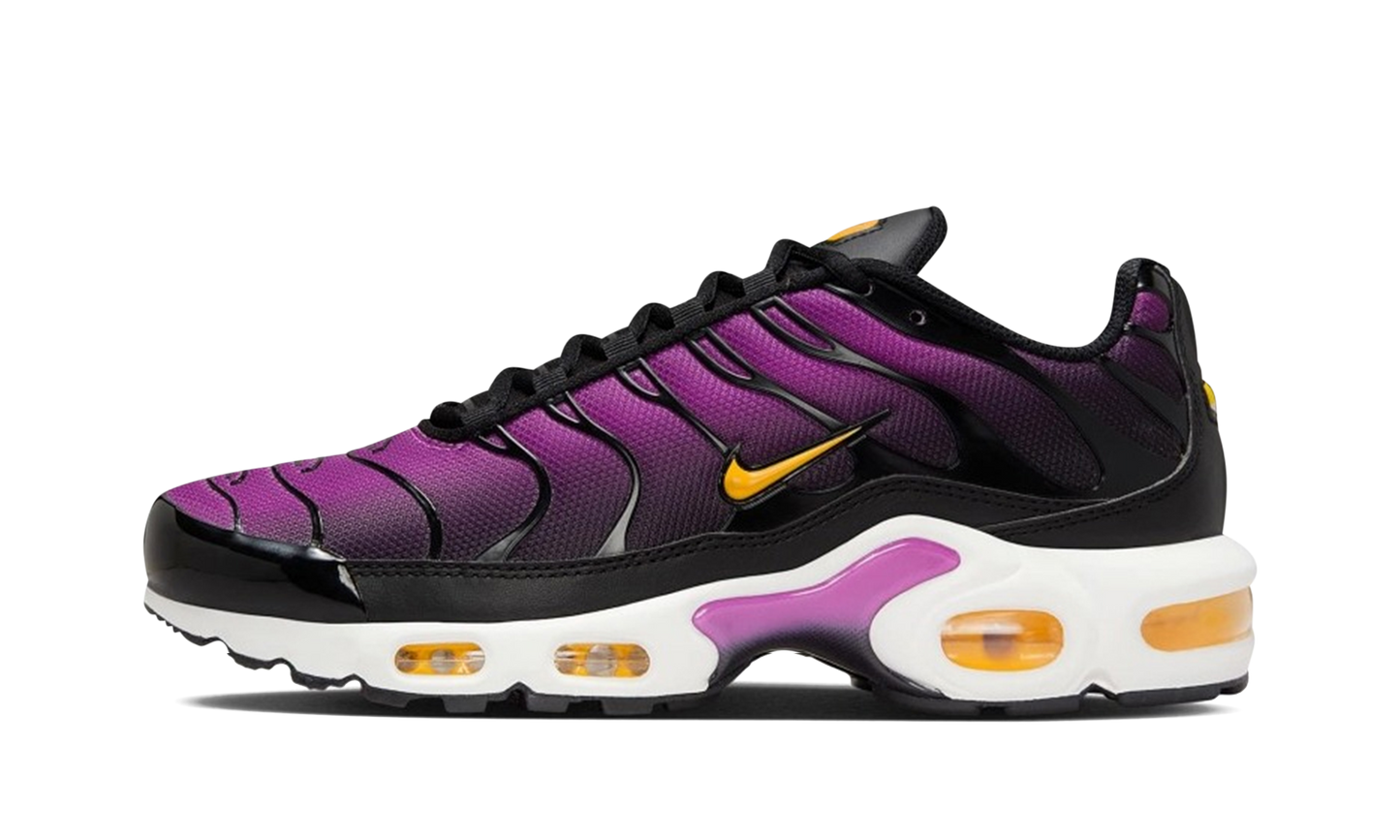 Nike Air Max Plus WMNS "Black Laser Orange White Hyper Violet" DZ3670 005