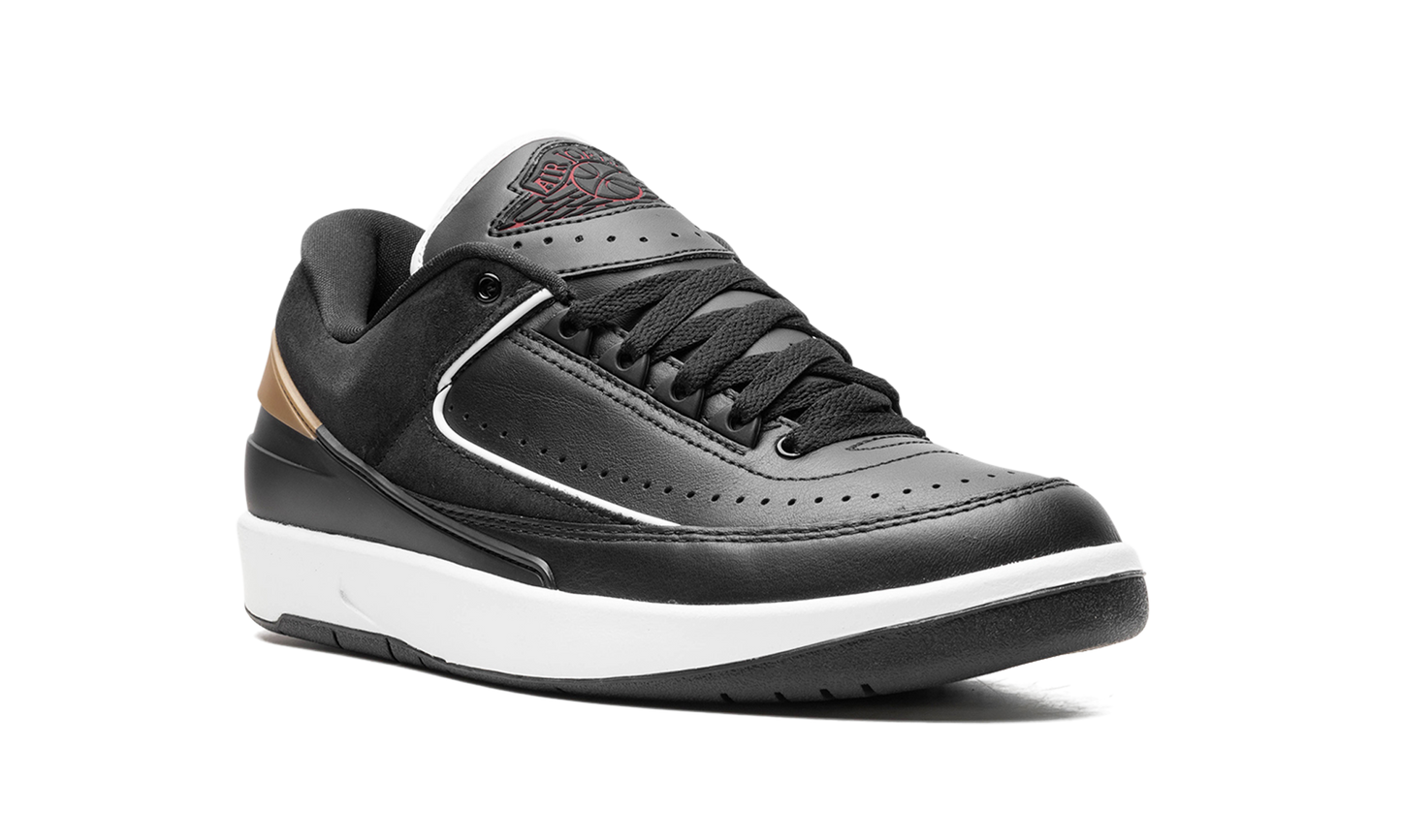 Jordan 2 Retro Low WMNS Black Metallic Gold DX4401 001