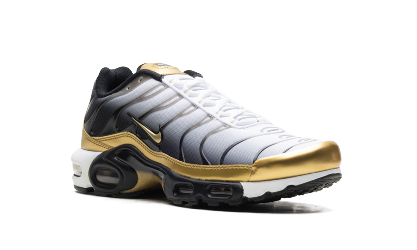 Nike Air Max Plus "Footlocker - 50th Anniversary" HM0352 100