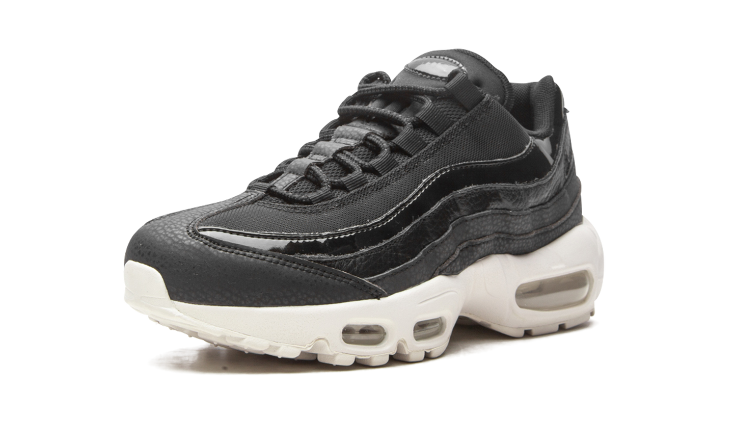 Nike AIR MAX 95 SE MNS WMNS AQ4138 001