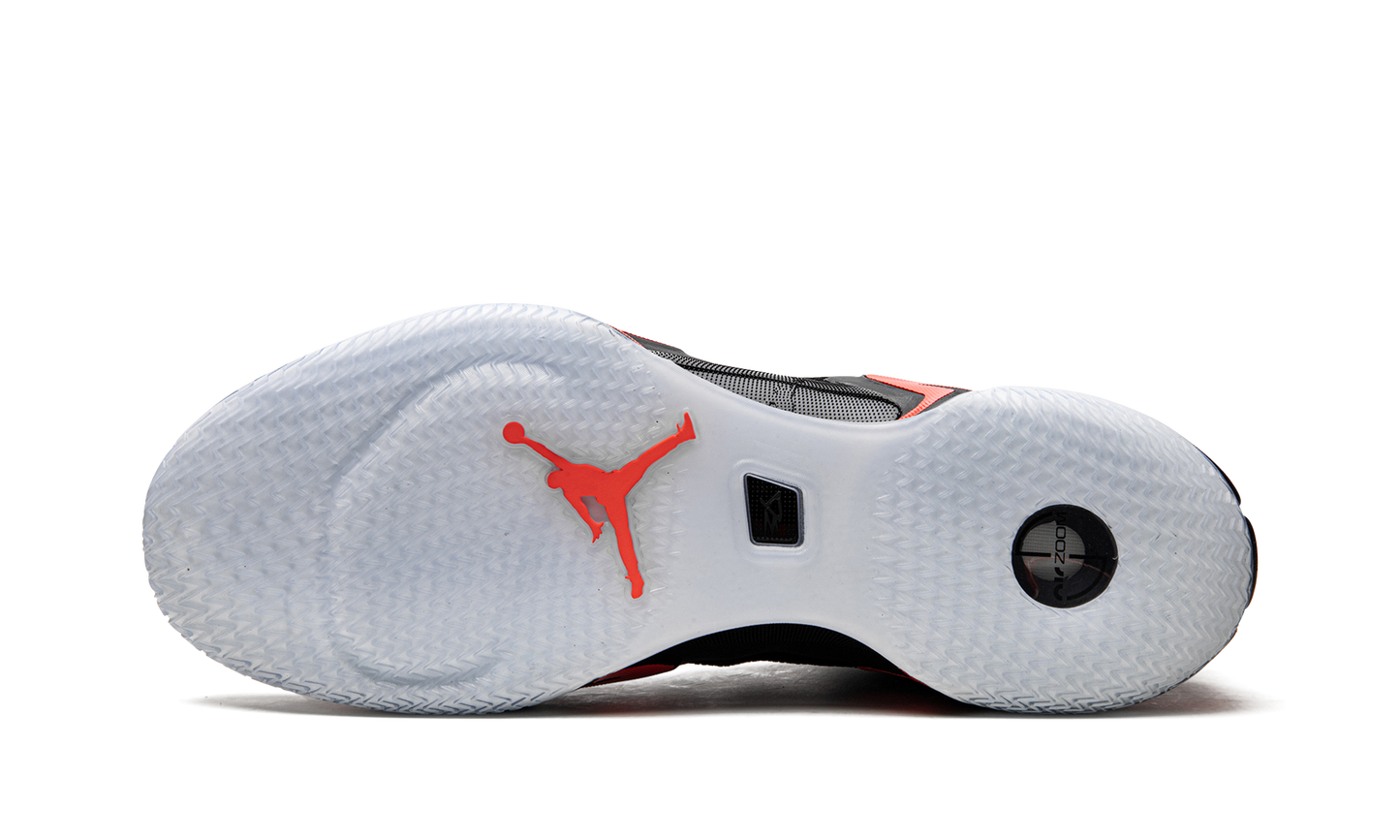 AIR JORDAN 36 Infrared CZ2650 001