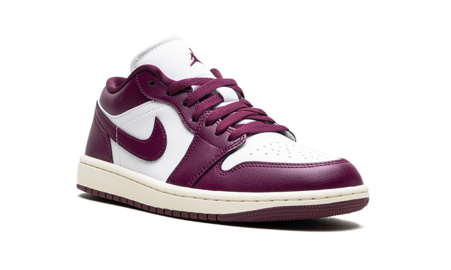 Jordan 1 Low WMNS Bordeaux DC0774 161