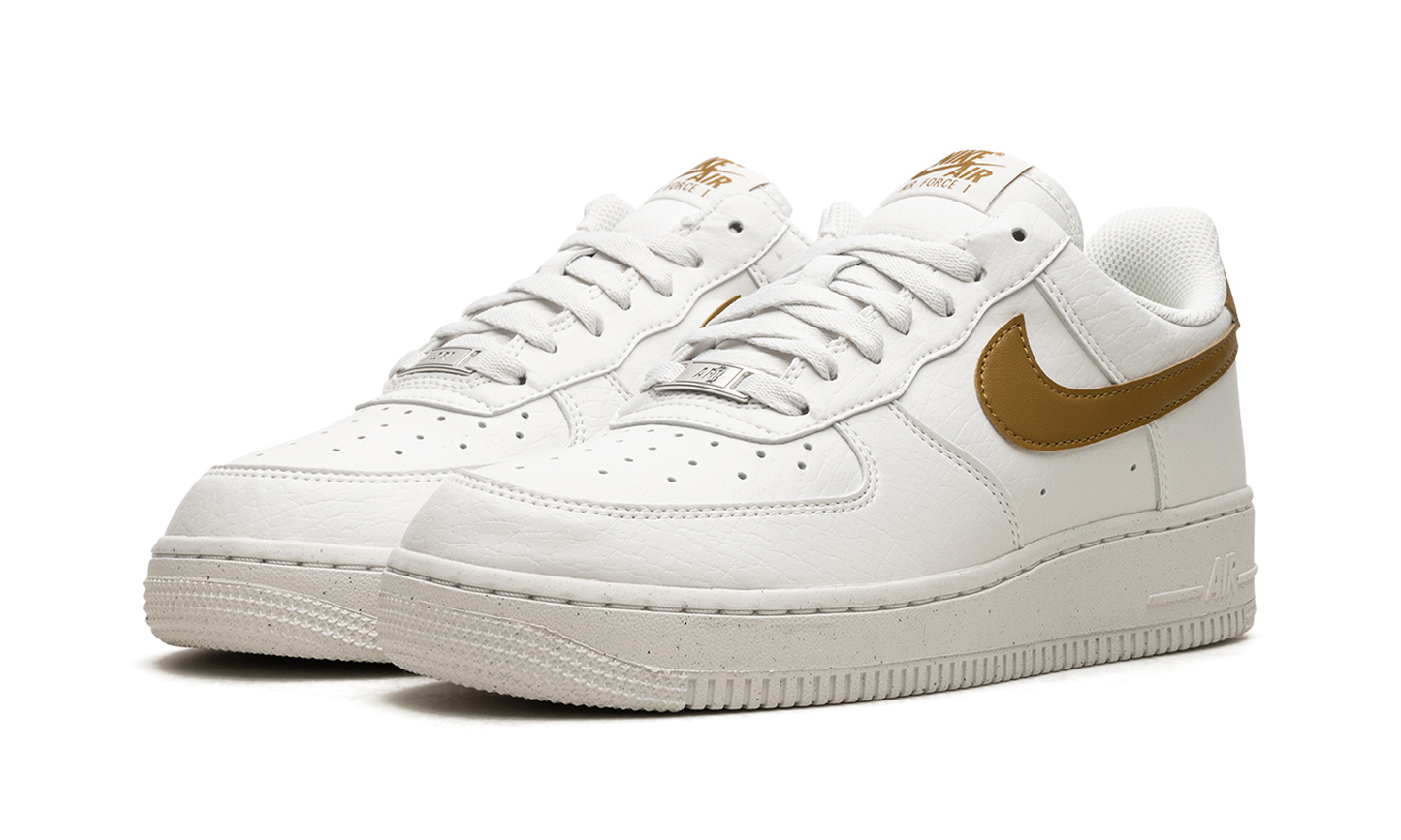 Nike AIR FORCE 1 LO NEXT NATURE WMNS Bronzine DV3808 101
