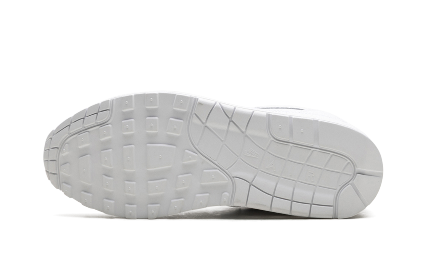 Nike Air Max 1 '87 SP "Supreme Triple White" HF8813 100