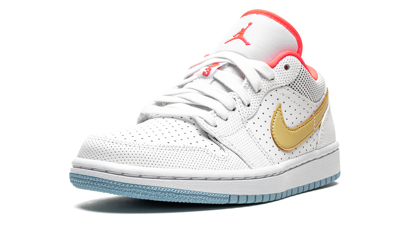 AIR JORDAN 1 LO SE WMNS White / Sesame / Flash Crimson DC9509 100