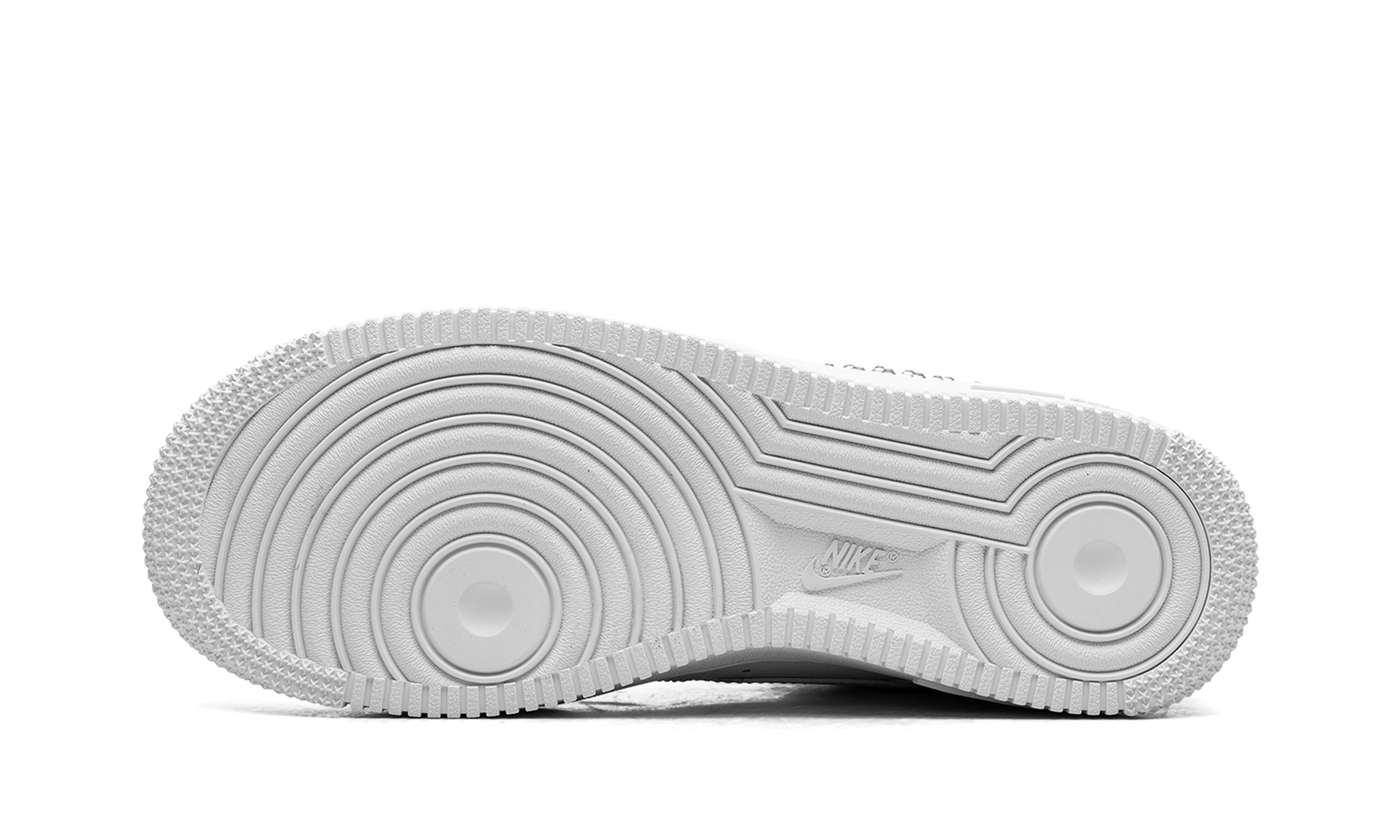 Nike AIR FORCE 1 LO WMNS White / Metallic Silver FQ8887 100