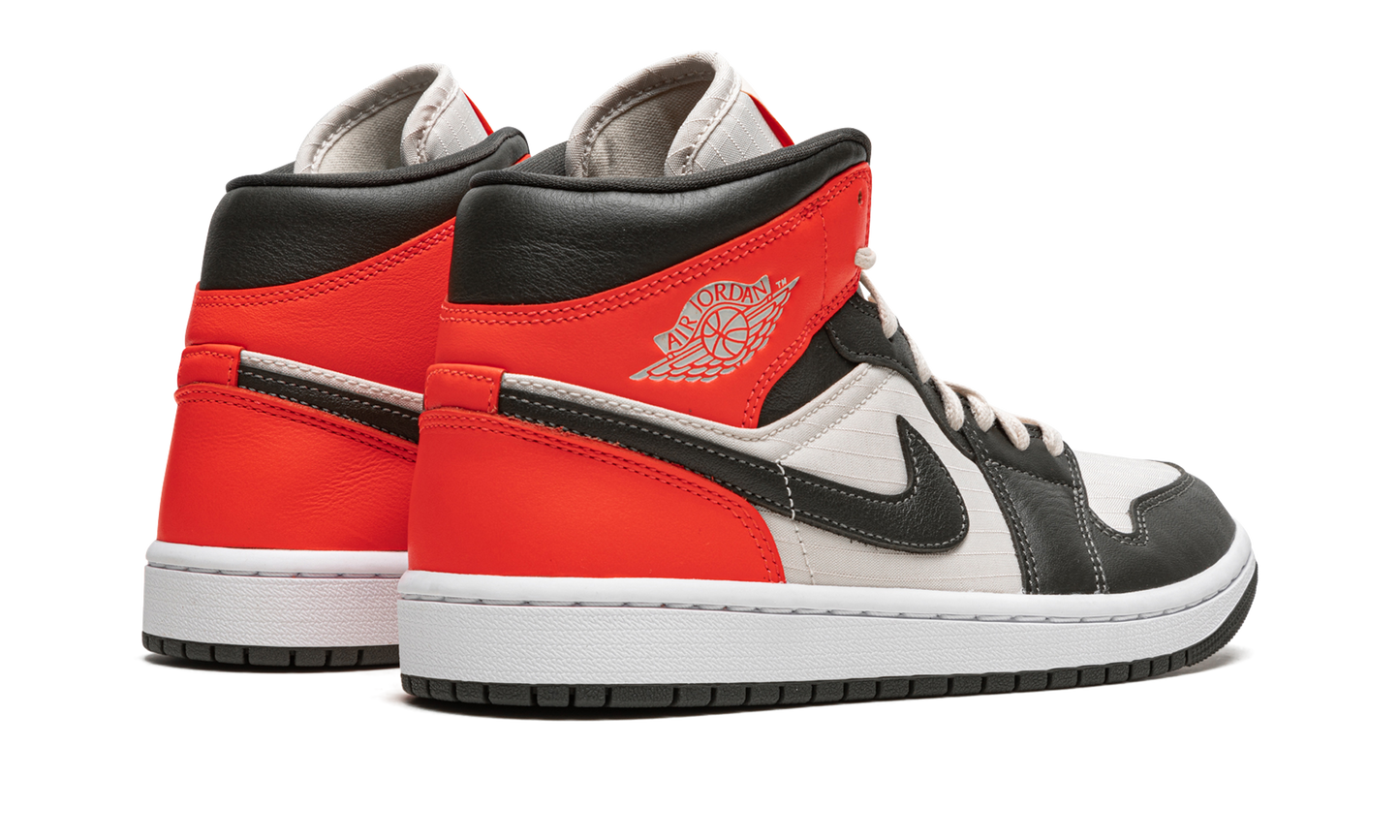 AIR JORDAN 1 MID SE WMNS Newsprint DQ6078 100