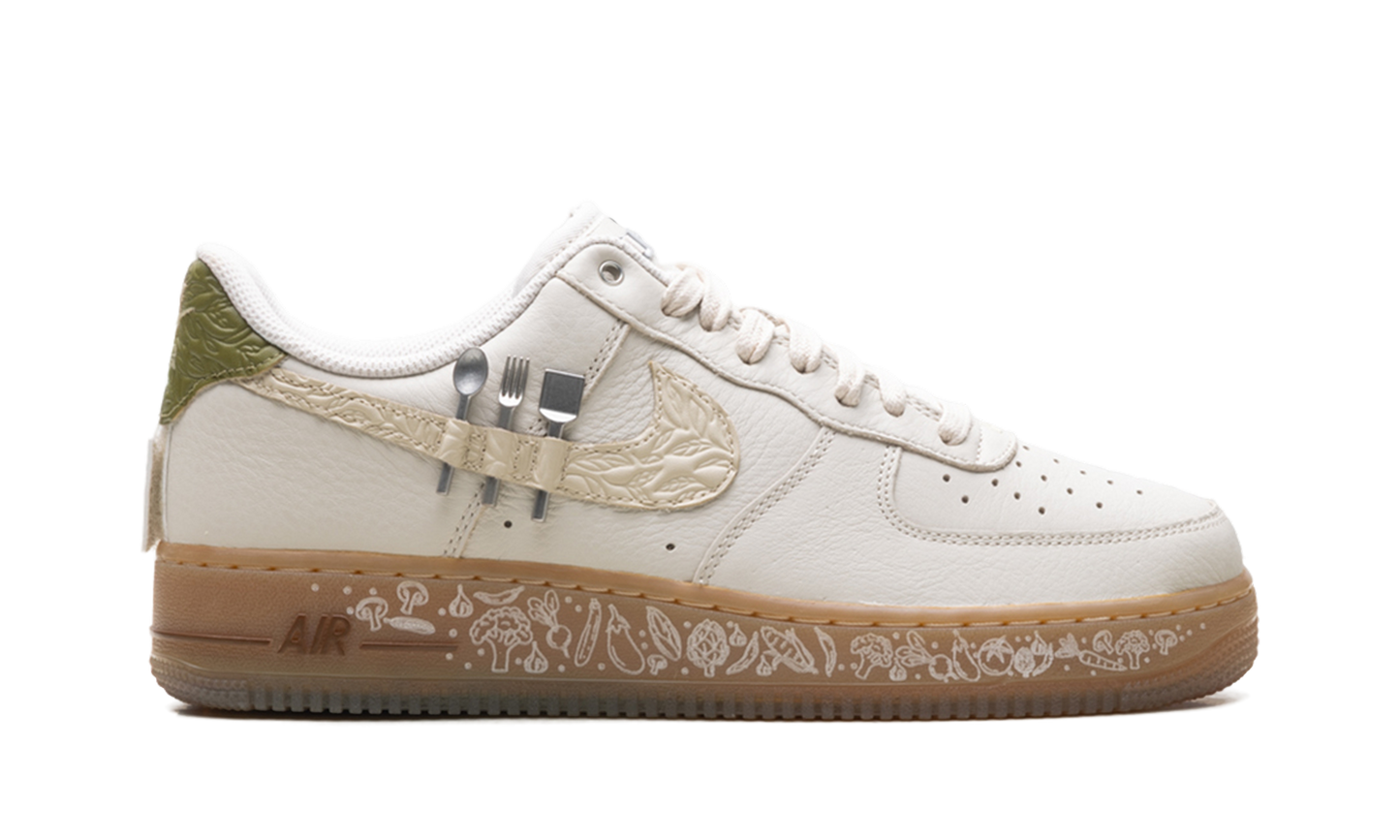 Nike Air Force 1 "Doernbecher" IO7688 921