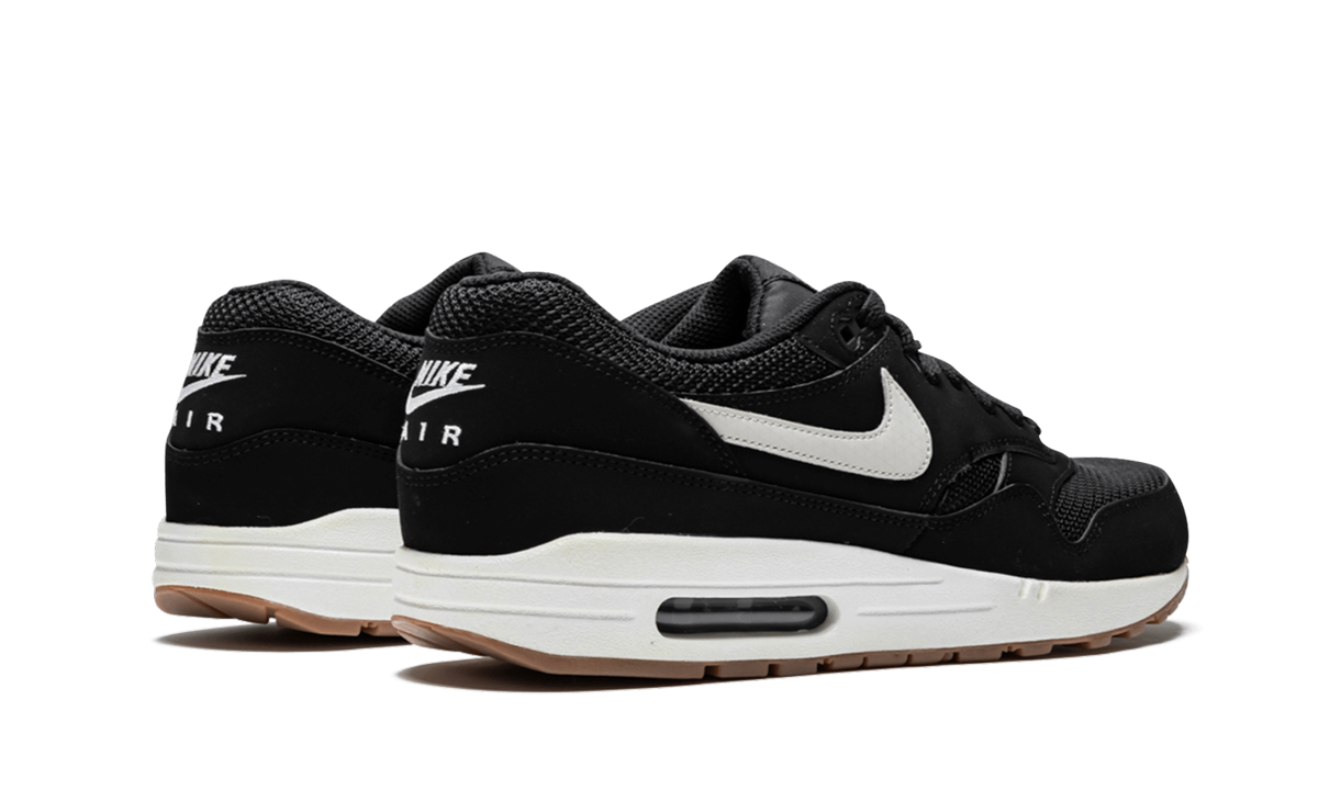 Nike Air Max 1 Essential "Black" 537383 026