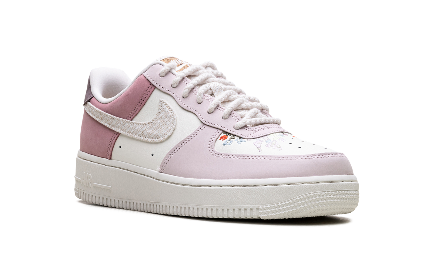 Nike Air Force 1 Low WMNS Mushroom IB8874 111