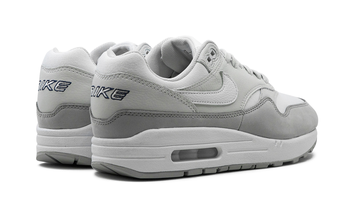 Nike AIR MAX 1 '87 LX WMNS "Light Smoke Grey" FN0564 001