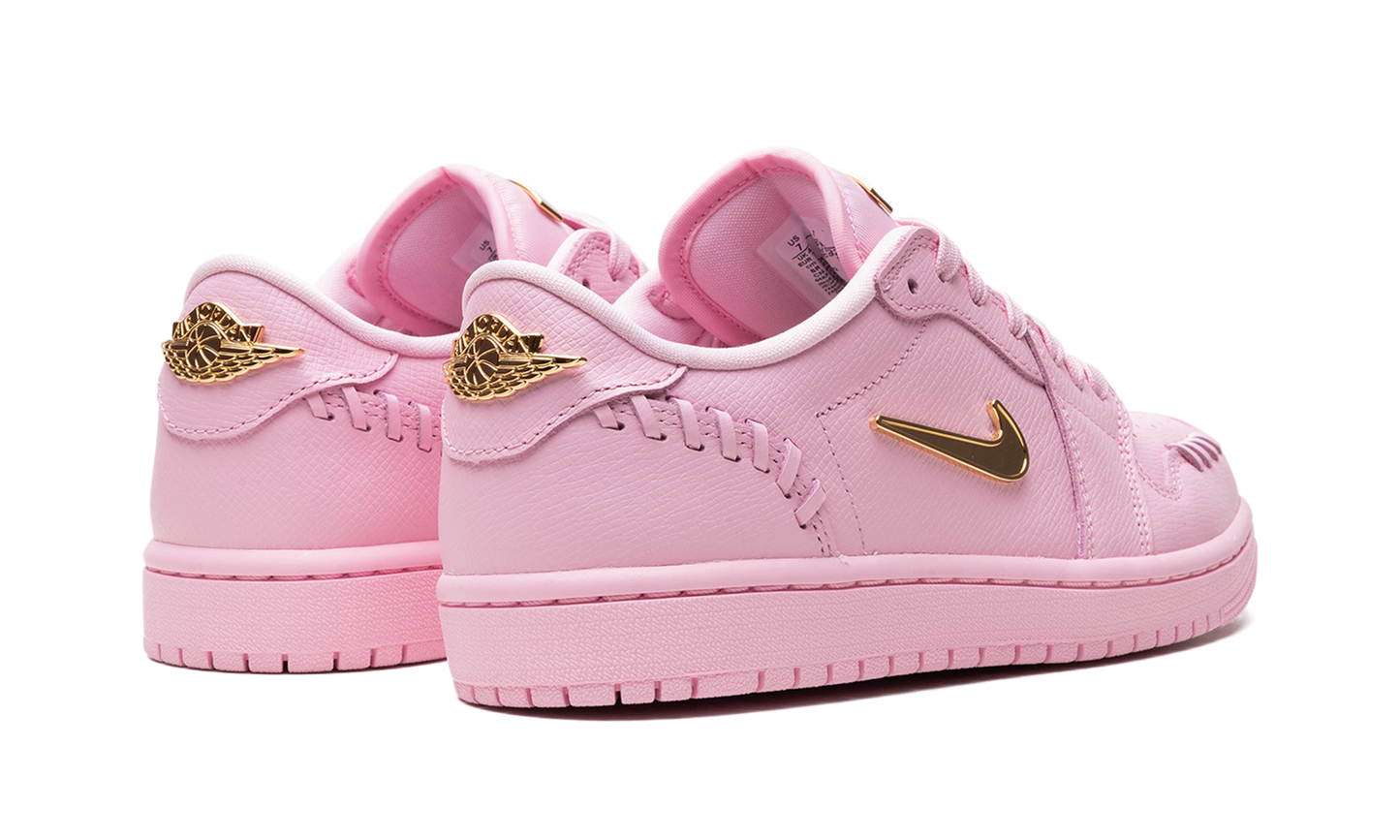 AIR JORDAN 1 LOW WMNS Method of Make Perfect Pink FN5032 600