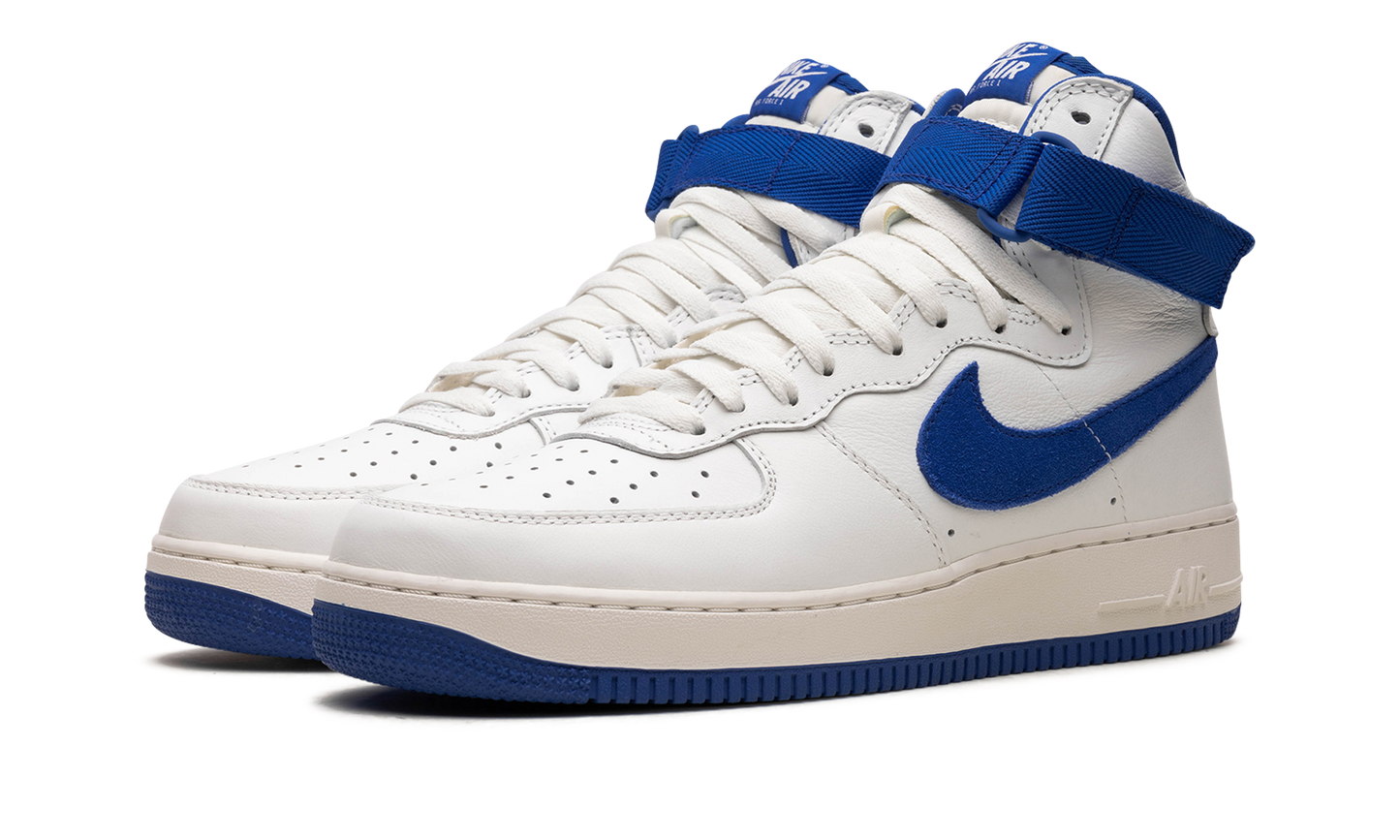 Nike Air Force 1 Hi Retro QS 743546 103