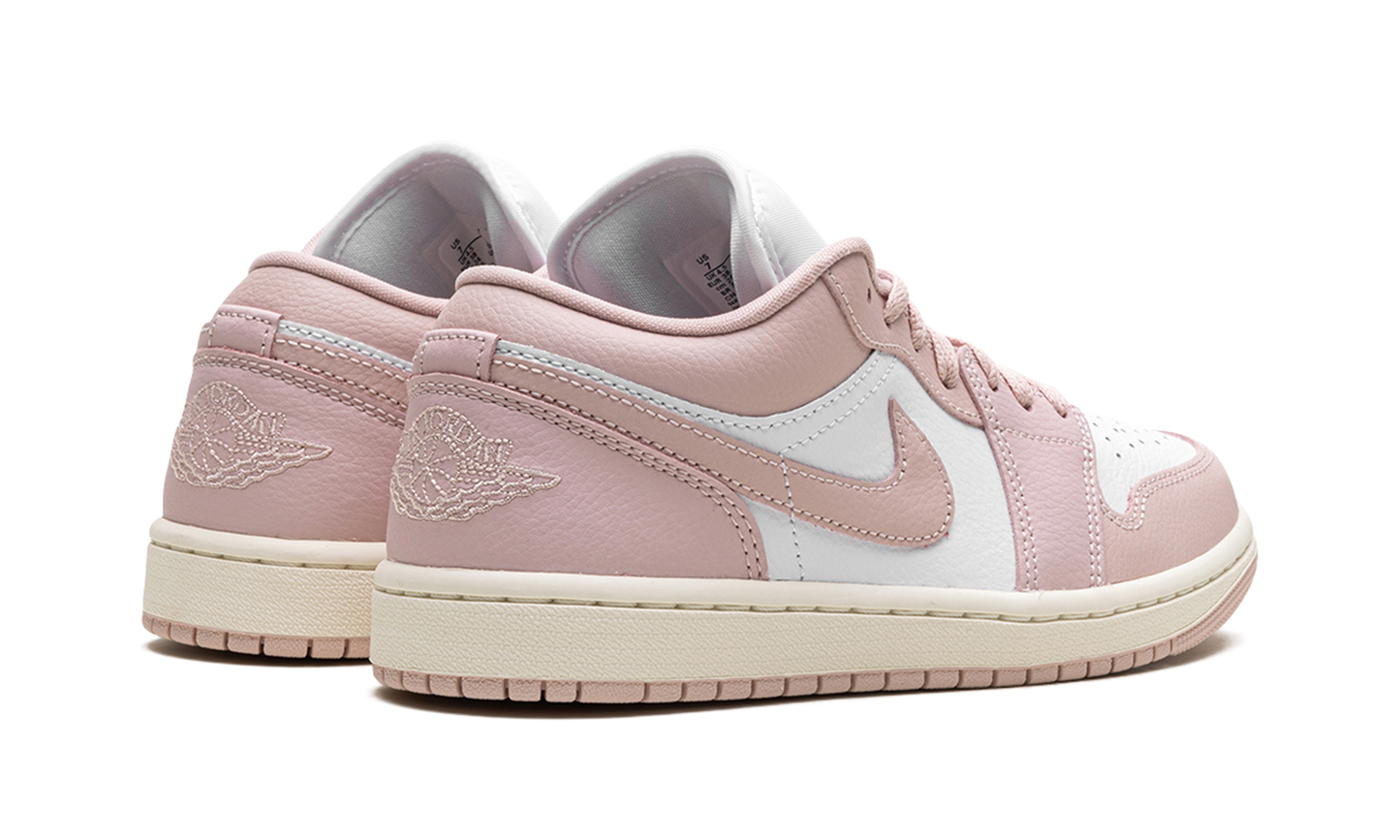Jordan 1 Low WMNS Pink Oxford DC0774 162