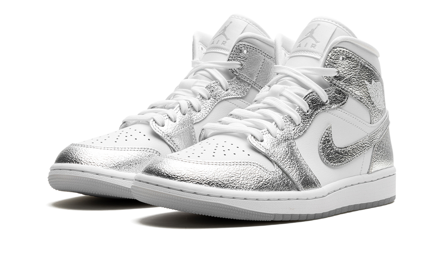 Air Jordan 1 Mid SE WMNS Metallic Silver FN5031 100