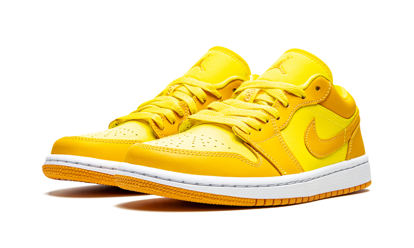 AIR JORDAN 1 LO WMNS Yellow Strike DC0774 700