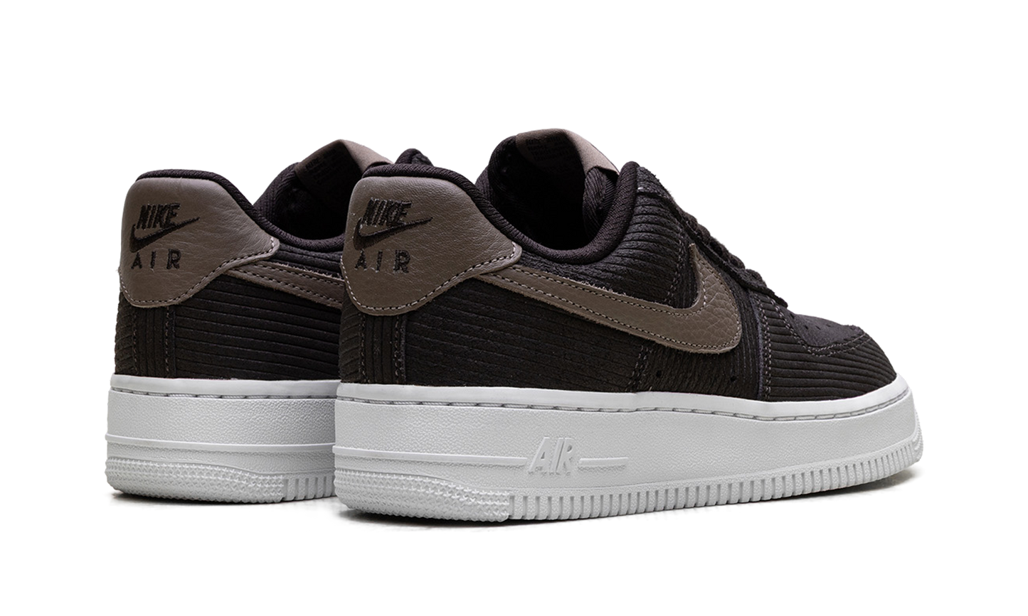 Nike Air Force 1 '07 WMNS Corduroy Velvet Brown IM6533 200