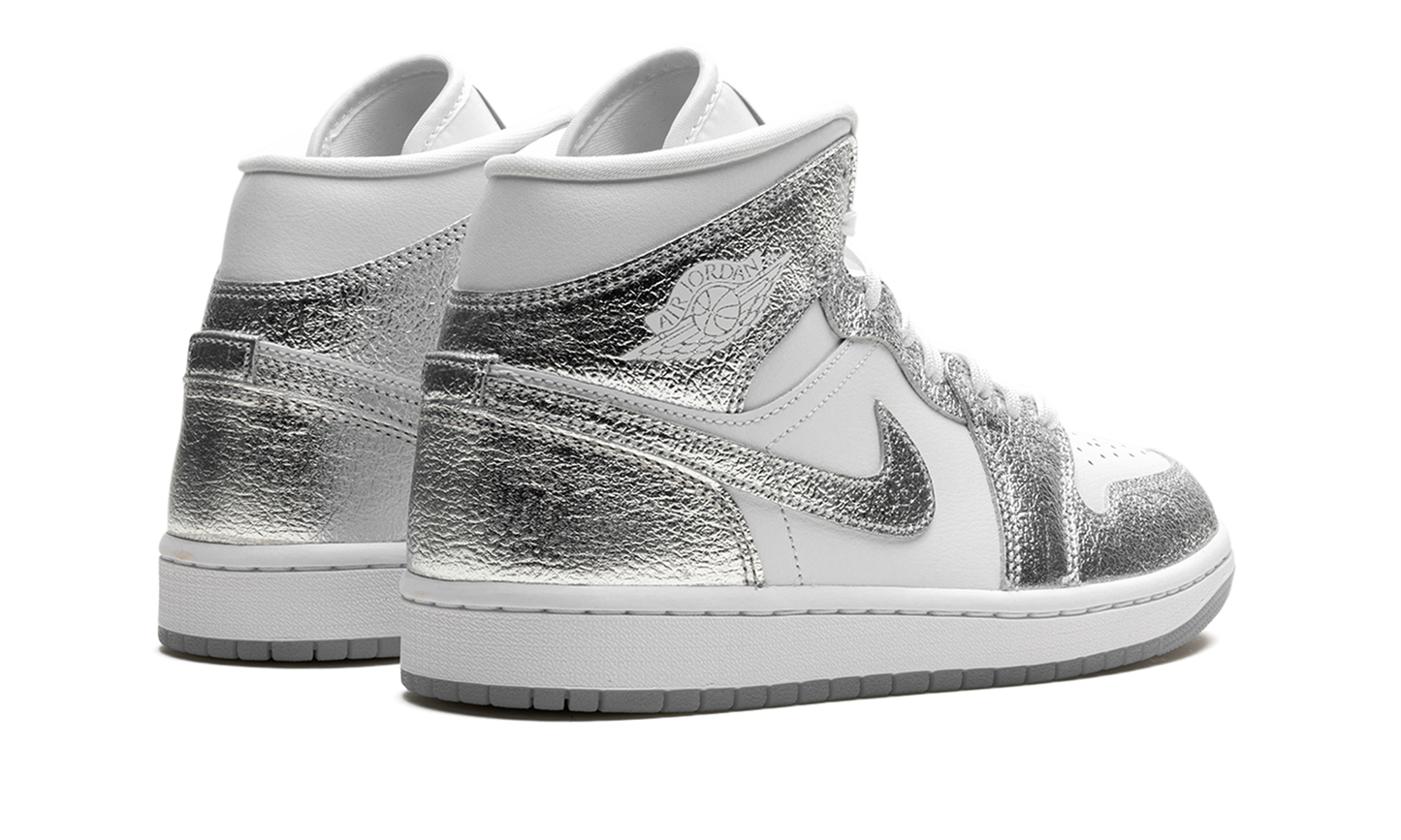 Air Jordan 1 Mid SE WMNS Metallic Silver FN5031 100