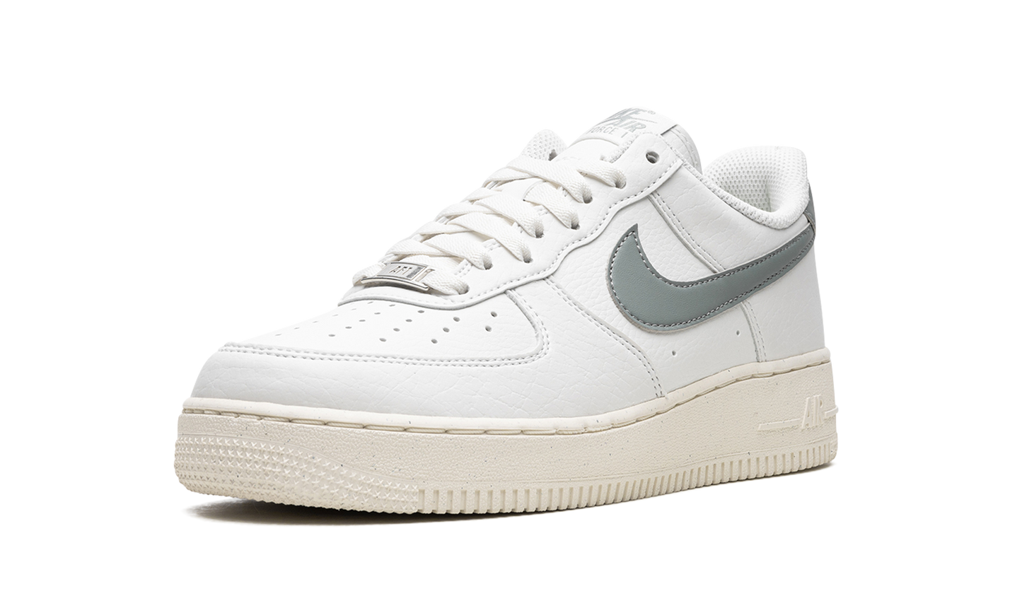 Nike AIR FORCE 1 '07 NEXT NATURE MNS WMNS Mica Green DN1430 107