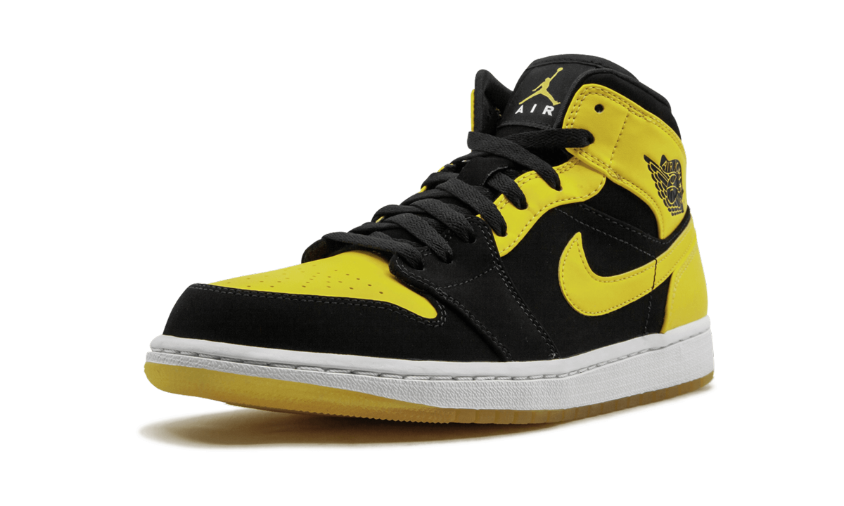 Air Jordan 1 Mid New Love 2017 Release 554724 035
