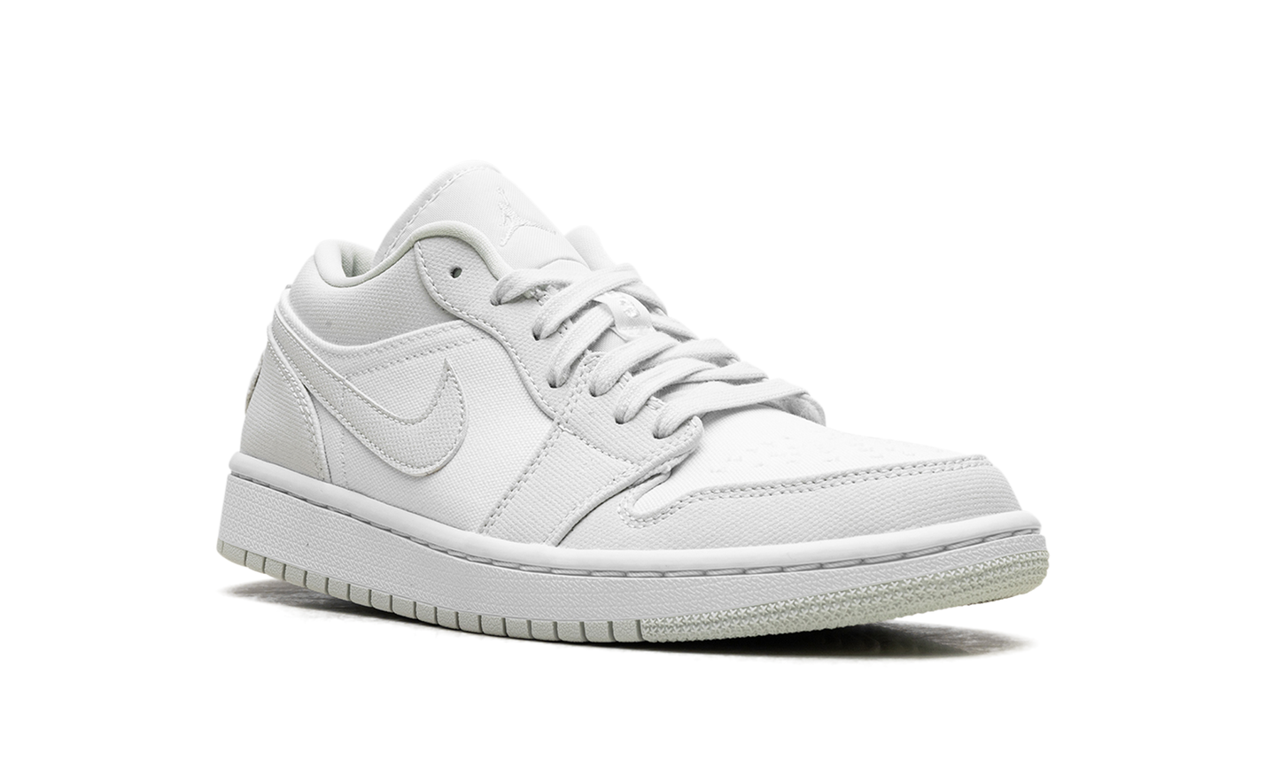 Jordan 1 Low WMNS Spruce Aura CW1381 003