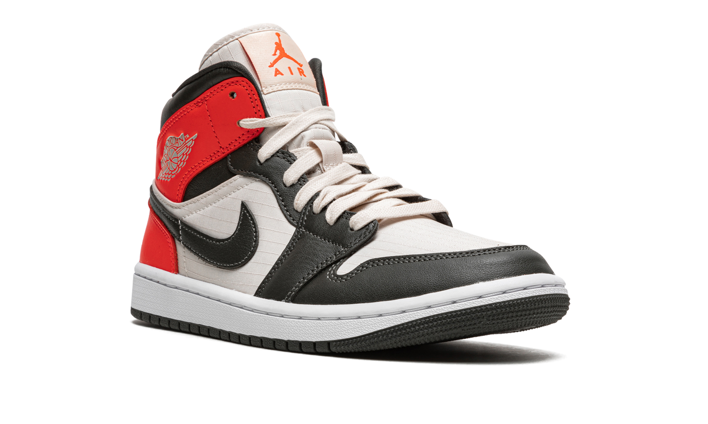 AIR JORDAN 1 MID SE WMNS Newsprint DQ6078 100