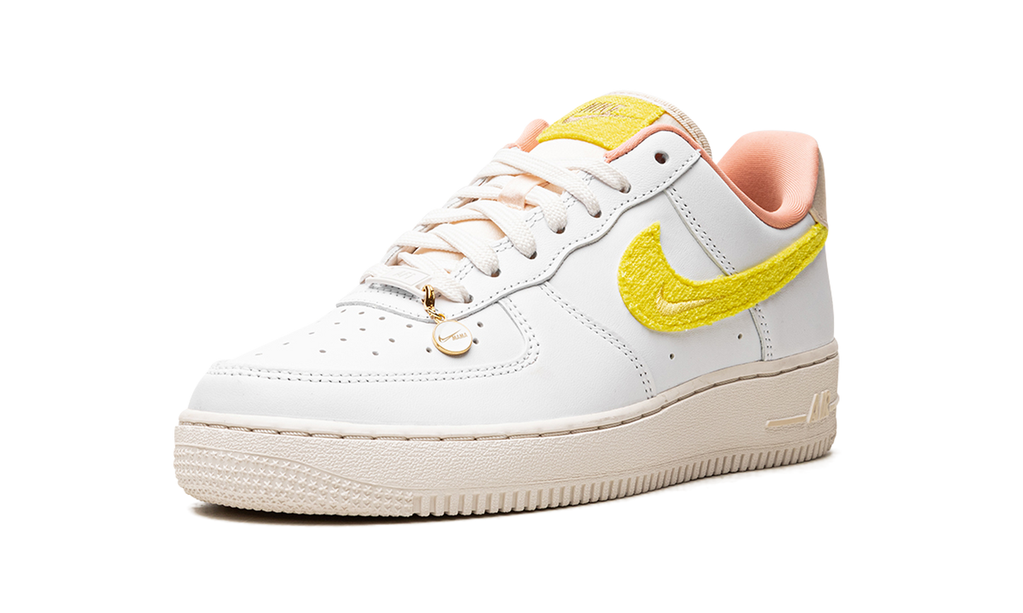 Nike AIR FORCE 1 '07 LX WMNS DV2183 100