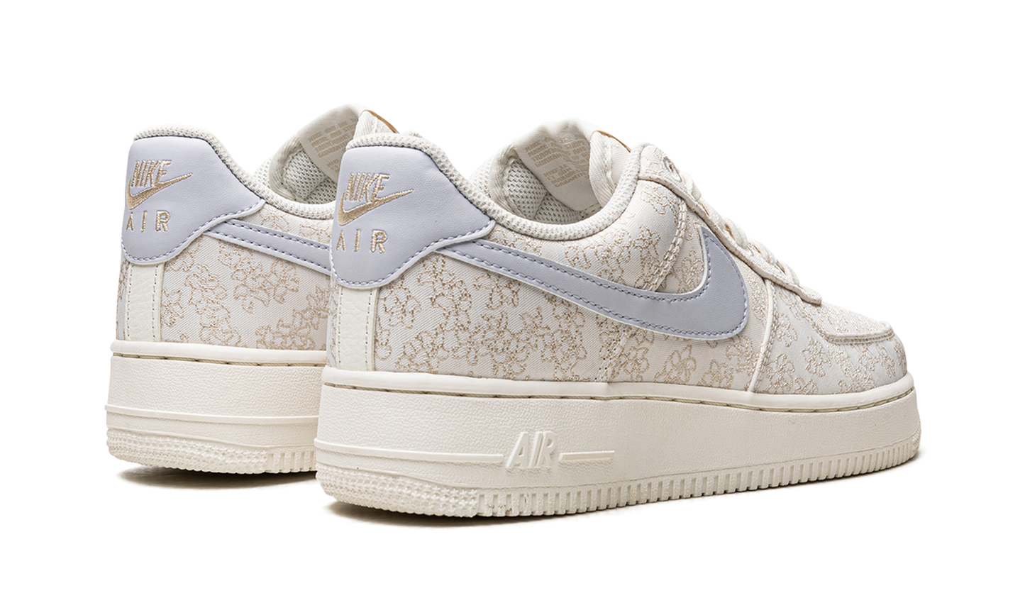 Nike AIR FORCE 1 '07 SE JACQ WMNS Flower Embroidery DR6402 900