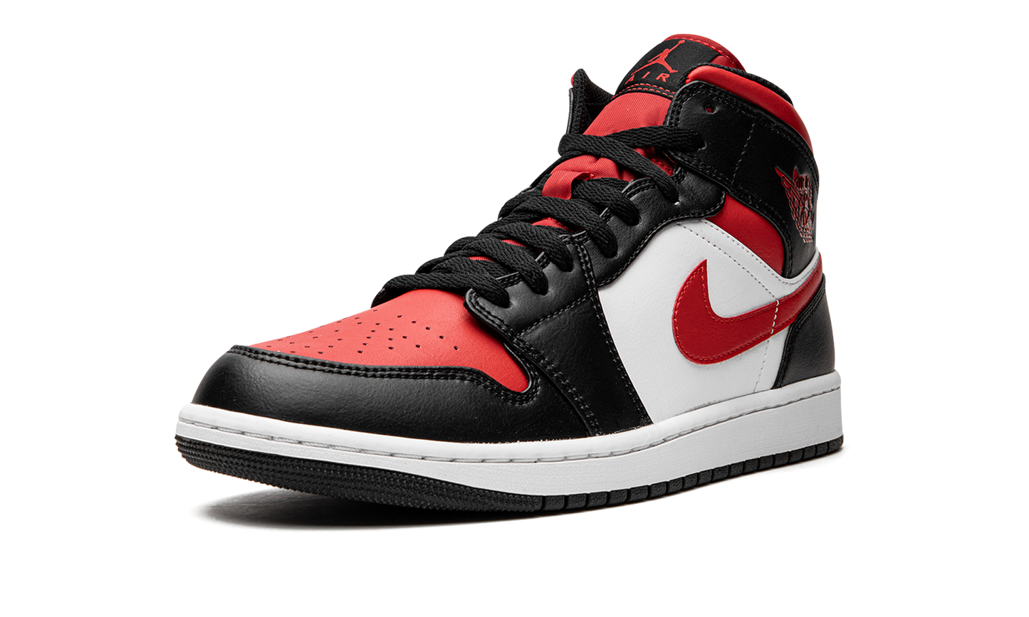 Air Jordan 1 Mid Bred Toe 554724 079