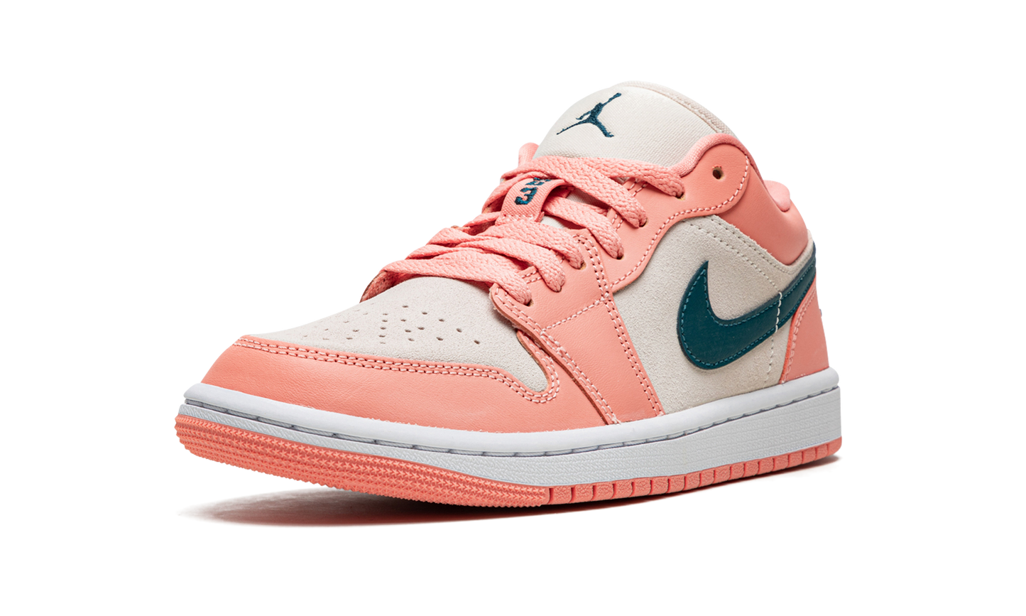 AIR JORDAN 1 LO WMNS Light Madder Root DC0774 800