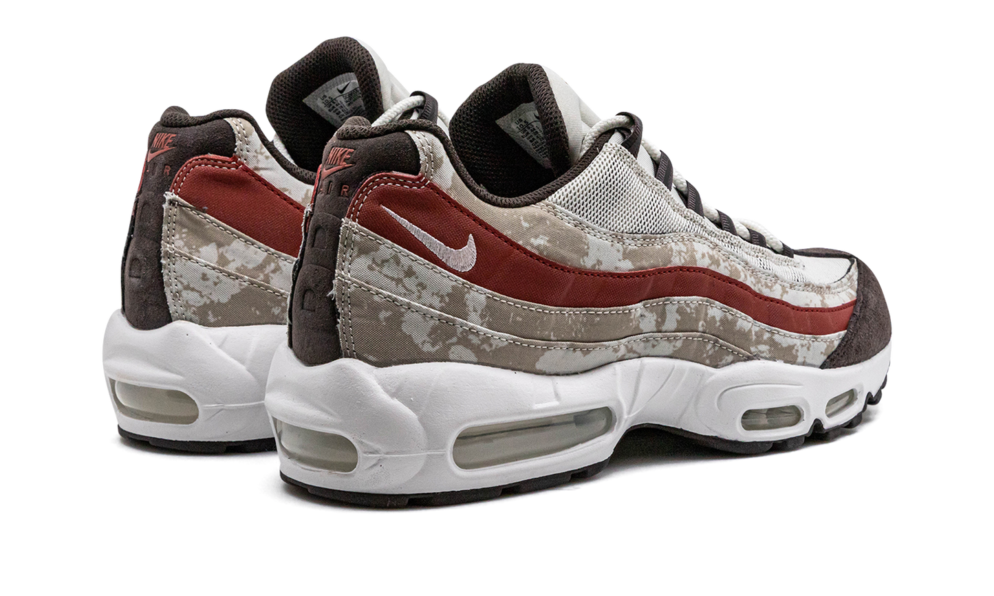 Nike Air Max 95 "Social FC" DQ9016 001