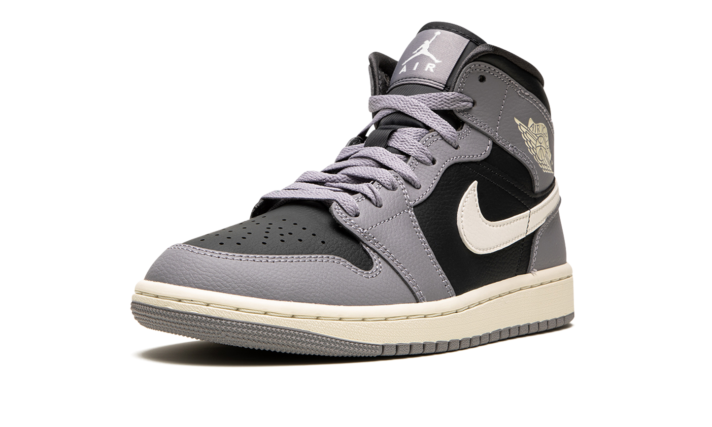 AIR JORDAN 1 MID WMNS CEMENT GREY BQ6472 022
