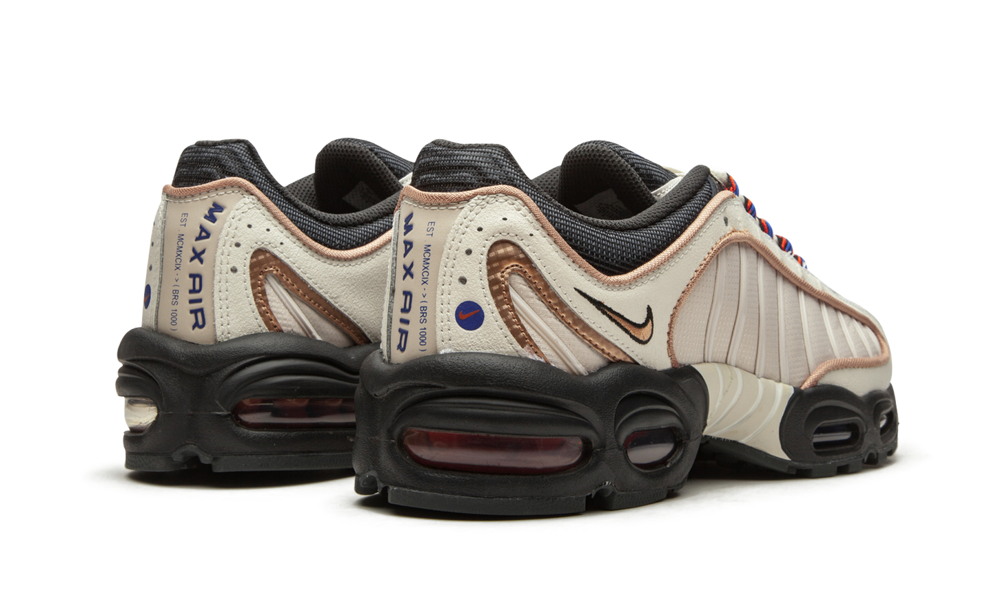 Nike Air Max Tailwind 4 SE "Roman Numerals" CJ9681 001
