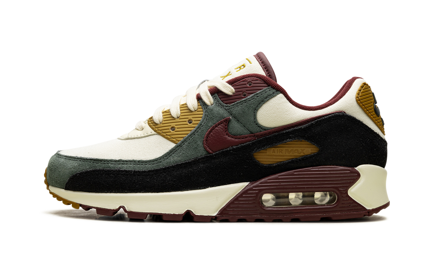 Nike AIR MAX 90 PRM "Coconut Milk / Green / Bronze" HQ3609 113