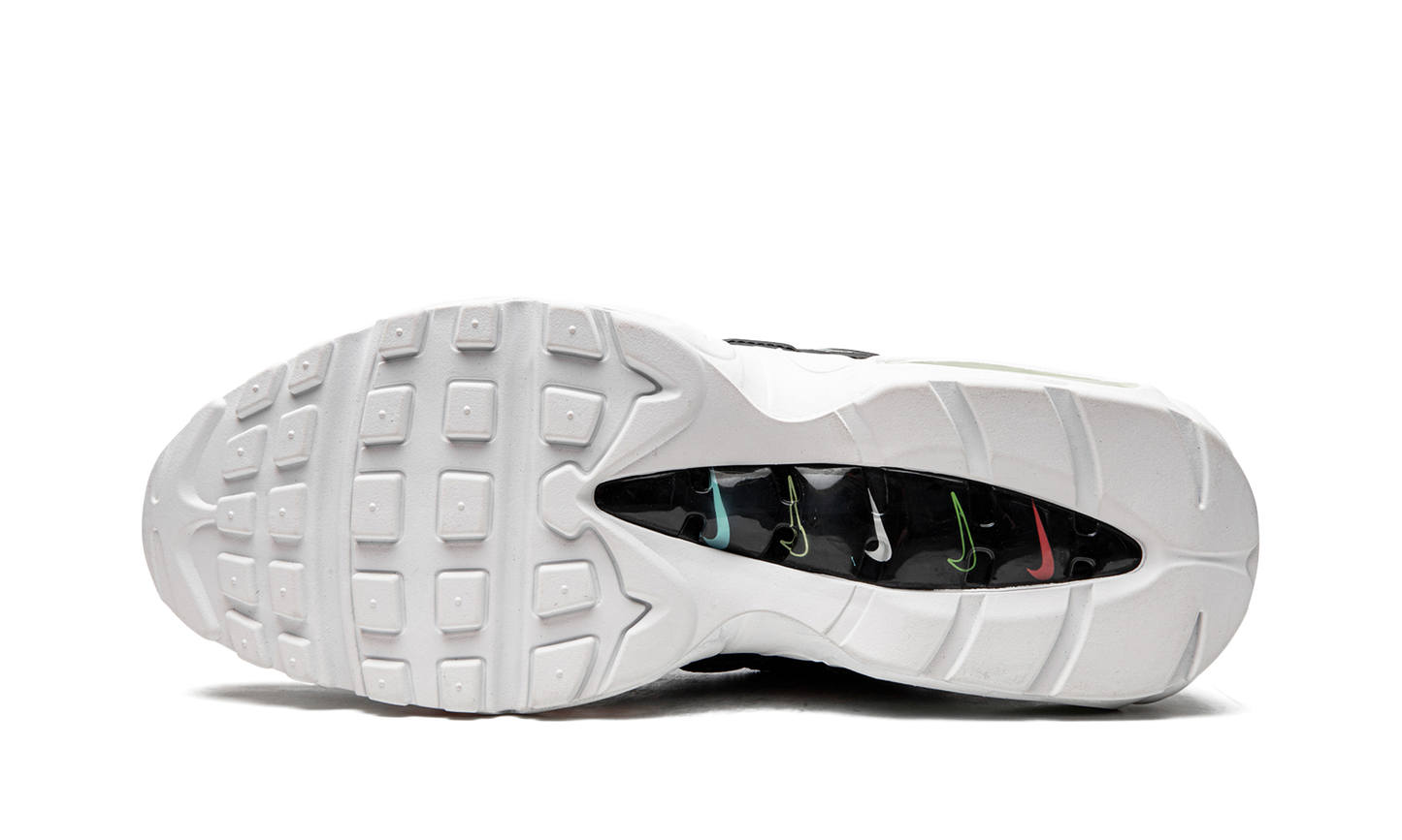 Nike Air Max 95 SE Worldwide "Black" CQ9743 001